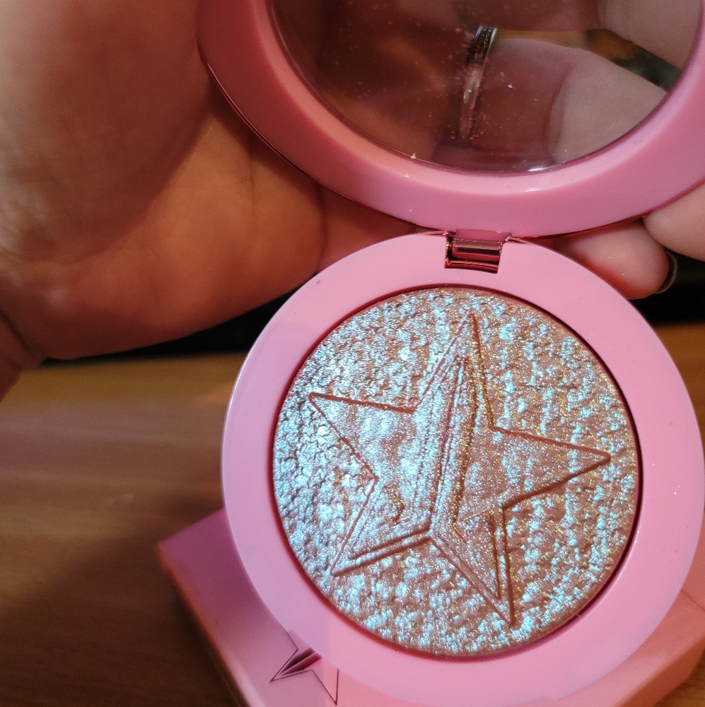Jeffree star supreme frost highlight Hypothermia